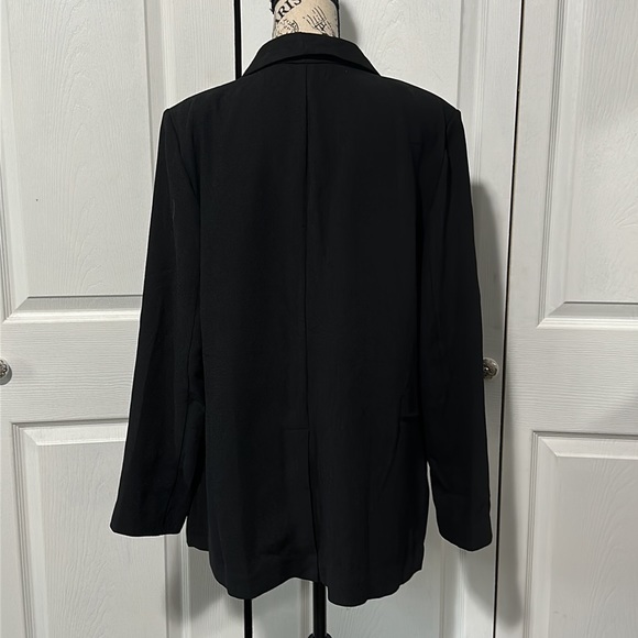 Womens BCBGeneration Black Lightweight Blazer - Picture 3 of 8